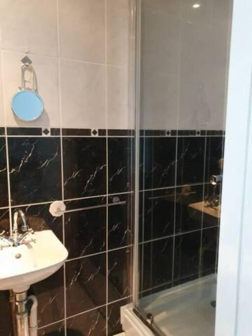 Orme View Dog Friendly Apartment Лландидно Экстерьер фото
